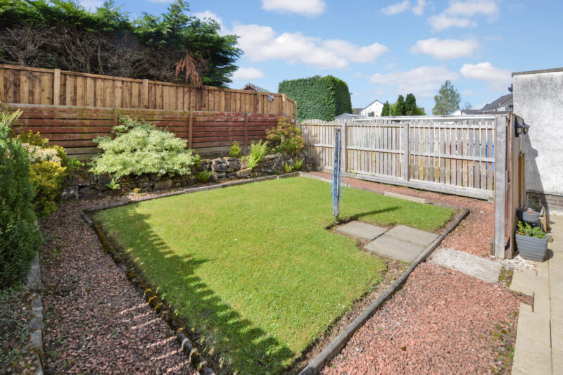 Olifard Avenue, Bothwell, G71 photo 2