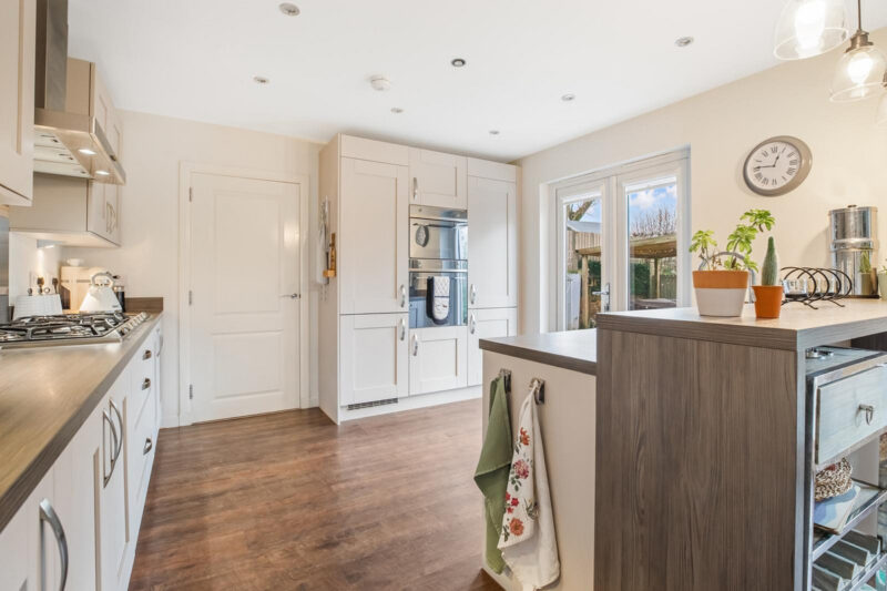 Healds Drive, Strathaven, ML10 photo 5