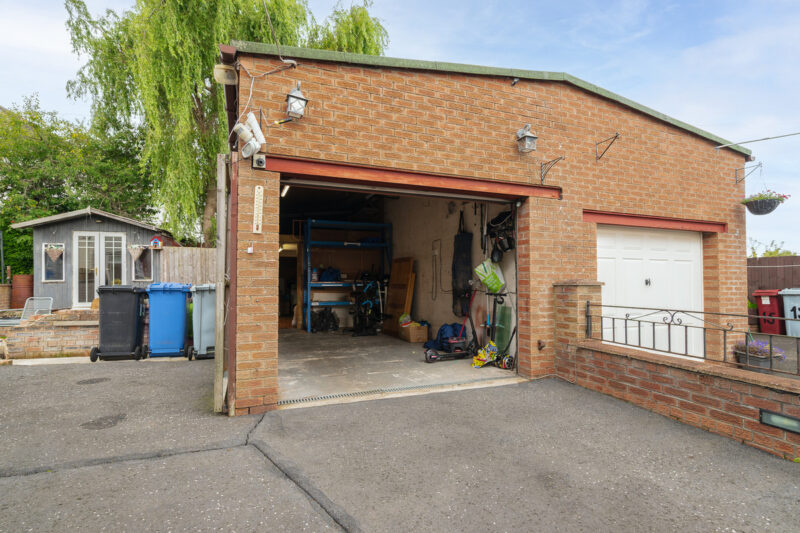 Small Crescent, Blantyre, G72 photo 2