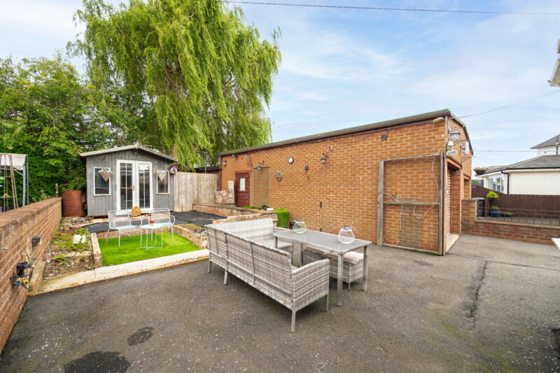 Small Crescent, Blantyre, G72 photo 21