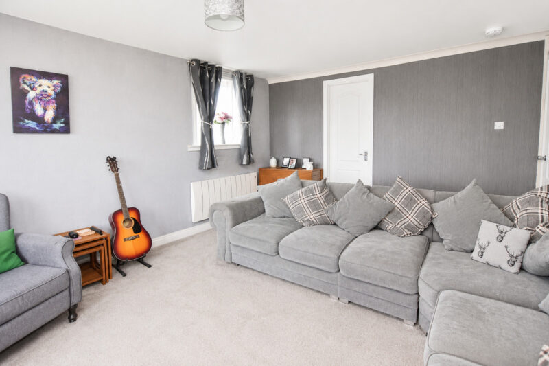 Franklin Place, East Kilbride, G75 photo 5