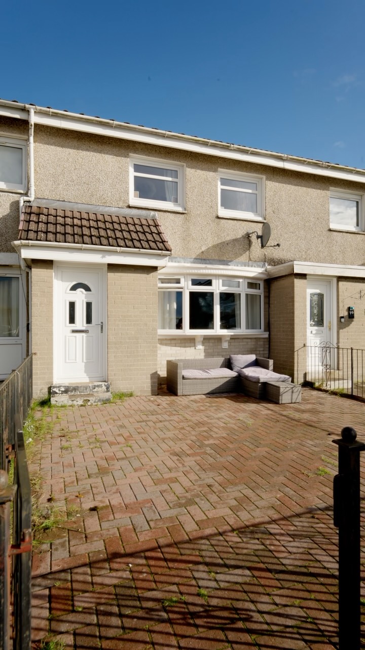 It’s not always about having more bedrooms. Sometimes, it’s about having more possibilities. Welcome to Burnbrae Road, B